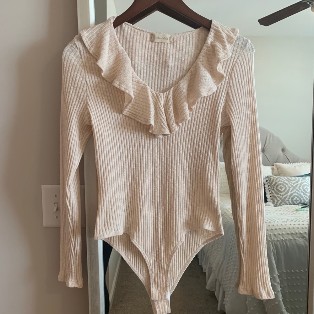 SOLD ♥️ Altar’d State Sweater Bodysuit Sz L